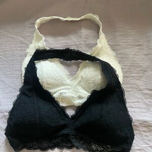 Hollister Gilly Hicks  lace halter bralette